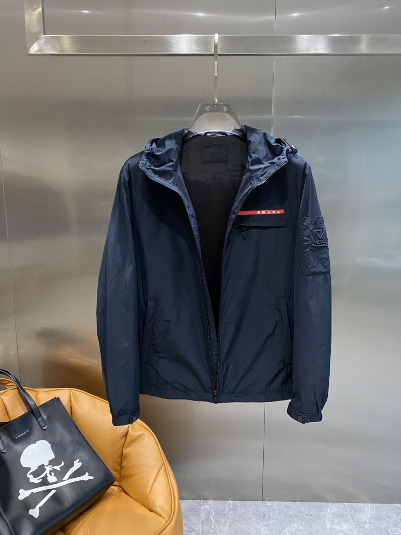 Pra*a outwear